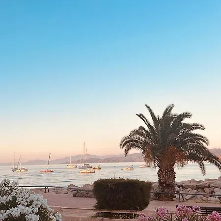 Apartment A Deux Pas Du Centre D Ile Rousse