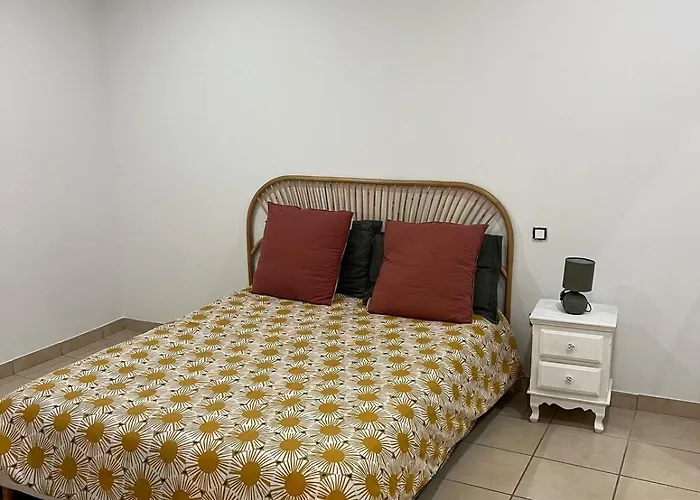 A Deux Pas Du Centre D Ile Rousse L'Ile-Rousse (Corsica)