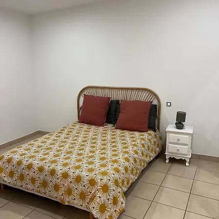 A Deux Pas Du Centre D Ile Rousse LʼÎle-Rousse